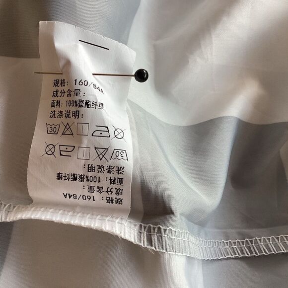 B Bang black and white large check windbreaker, sport shell size large.  0577 - Picture 9 of 9